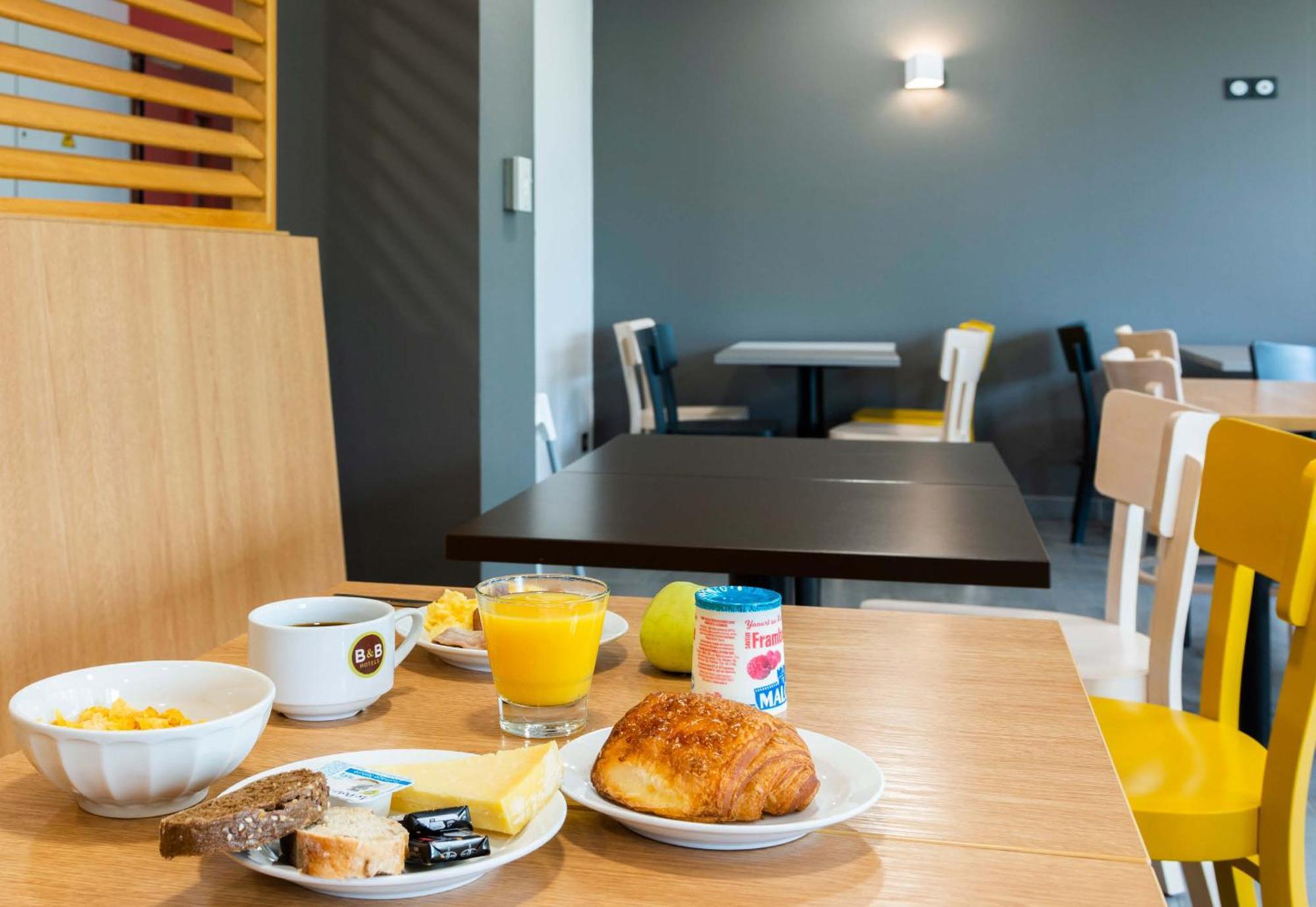 B&B Hotel Nantes 사브네 외부 사진