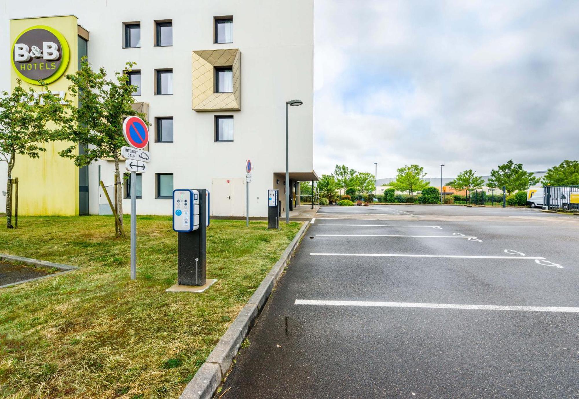 B&B Hotel Nantes 사브네 외부 사진