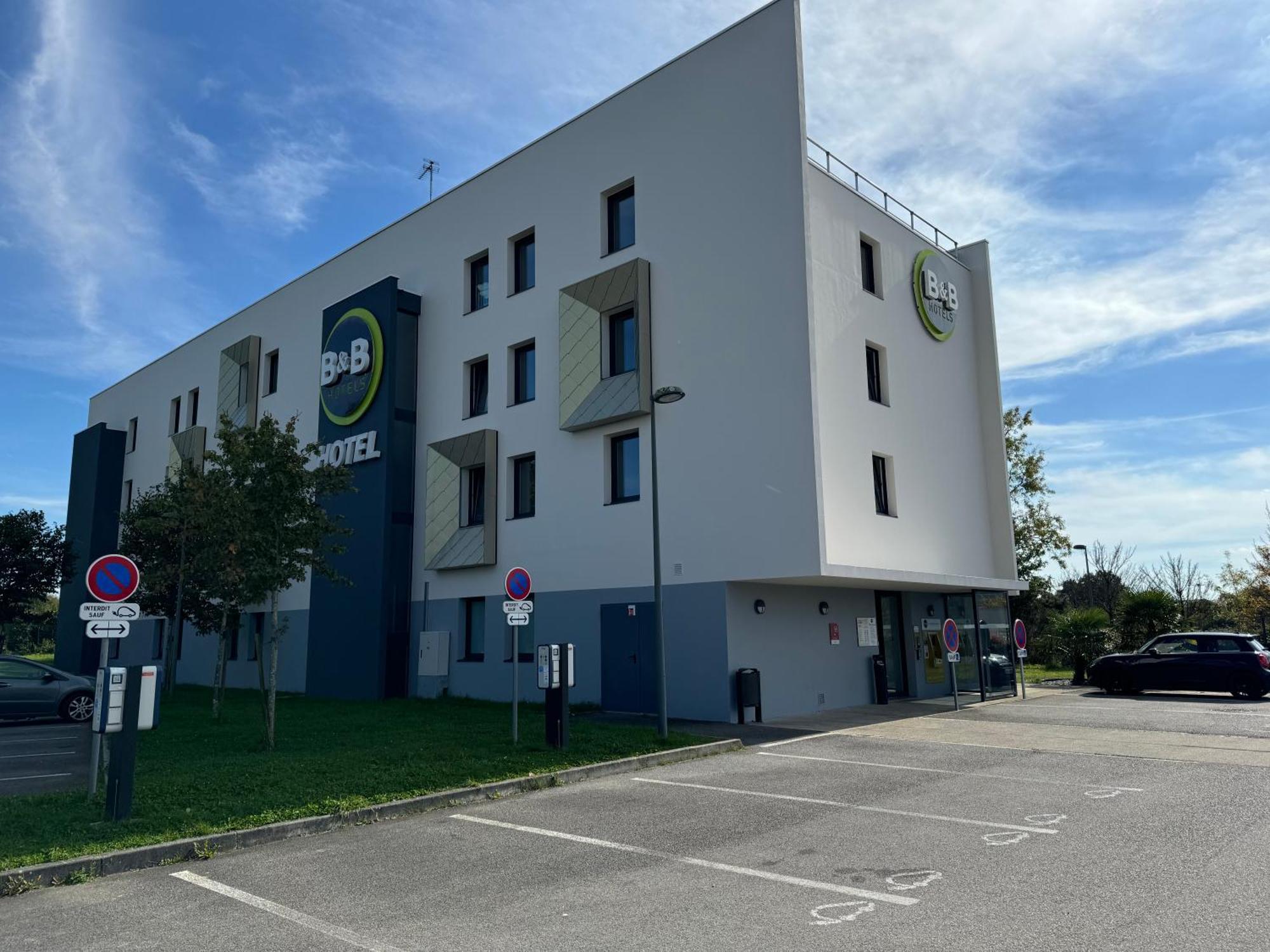 B&B Hotel Nantes 사브네 외부 사진